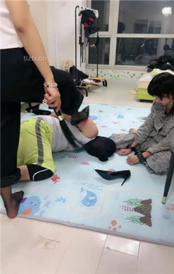 图片[14]_【狠欣人】情侣奴-五花大绑强迫舔鞋/高跟踩踏_绳艺库视频下载