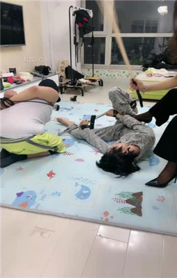 图片[12]_【狠欣人】情侣奴-五花大绑强迫舔鞋/高跟踩踏_绳艺库视频下载