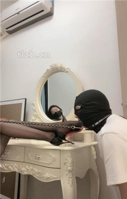 图片[5]_【萬一】长靴模特S-跪舔黑丝高跟/耳光/踩狗爪/腿绞/脚炸果汁喝_绳艺库视频下载