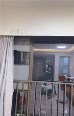 图片[4]_【萬一】长靴模特S-跪舔黑丝高跟/耳光/踩狗爪/腿绞/脚炸果汁喝_绳艺库视频下载