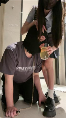 图片[7]_【菜小心】情侣主虐绿帽-闻脚猜主人/混合圣水泡面【完整版】_绳艺库视频下载