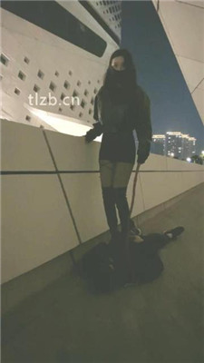 图片[9]_【扶桑】户外遛狗-长靴全体重踩踏_绳艺库视频下载