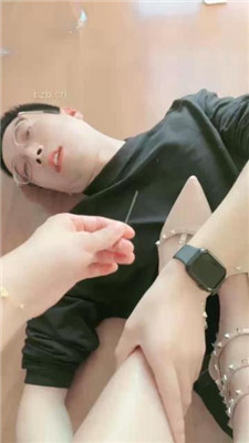 图片[8]_【糯米姐姐】铆钉高跟肉丝踩狗奴_绳艺库视频下载