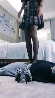 图片[2]_【羌爷】JK小姐姐高跟黑丝踩踏_绳艺库视频下载