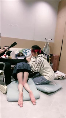 图片[3]_【小羊】母畜下跪舔原味裸足_绳艺库视频下载