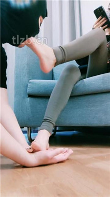 图片[17]_【护短S】跪舔小白鞋白袜/踩踏香蕉喂食_绳艺库视频下载