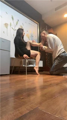 图片[10]_【嘉一】长靴S-口水耳光-恋足羞辱-踢踹_绳艺库视频下载