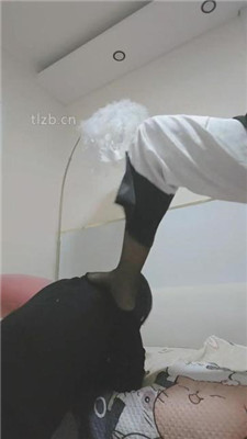 【奶糖】骑马人肉坐垫/脚耳光/跪舔原味jio_绳艺库视频下载