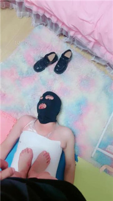 图片[12]_【艾琳】小白鞋棉袜/高跟全体重踩踏-塞嘴-骑马_绳艺库视频下载