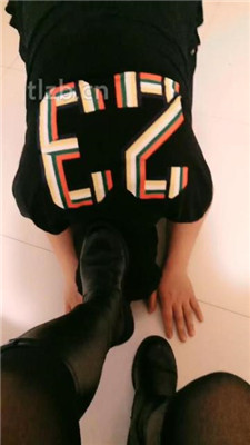 图片[13]_【甜音】长靴黑丝S-踩踏转胯骑马_绳艺库视频下载