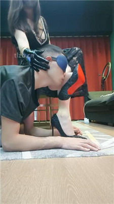 图片[8]_【咩祖】高跟美腿的脚下奴_绳艺库视频下载