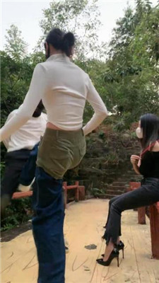 图片[13]_【艺术美学】双S-女神户外遛狗-绑树上酷刑惩治【双视角版】_绳艺库视频下载