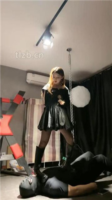 图片[2]_【领主老大】长靴-小白鞋-高跟全体重踩踏_绳艺库视频下载