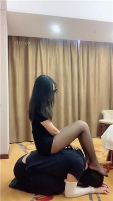 图片[11]_【蜜蜜骑士】高跟黑丝踩踏-骑马骑脖_绳艺库视频下载