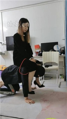 图片[2]_【珈瑶】嘴塞白袜/高跟美腿诱惑调_绳艺库视频下载