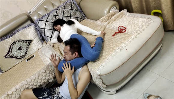 图片[3]_牛仔裤坐脸腿绞杀_绳艺库视频下载