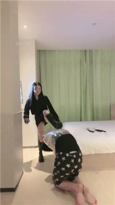 图片[3]_【清禾】保鲜膜窒息-鞭打踩踏耳光-人体烟灰缸_绳艺库视频下载