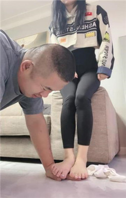 图片[19]_【樱木花椒】Aj白袜开发死猪头-插嘴_绳艺库视频下载