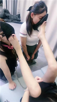 图片[19]_【北京嘟嘟】双母畜-奴下奴-对着鞋袜脚发骚【上】_绳艺库视频下载