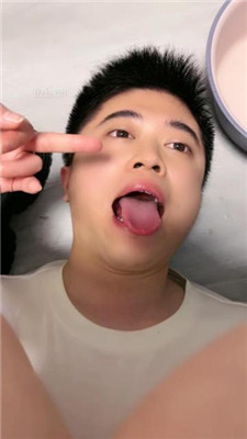 图片[6]_【樱子大人】狗舌头擦鞋器-鞋耳光/踩狗爪/全体重踩踏/鞭打_绳艺库视频下载