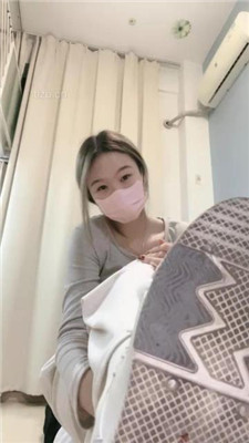 【时颜】坐脸窒息/舔超脏小白鞋/裸足白袜辱_绳艺库视频下载