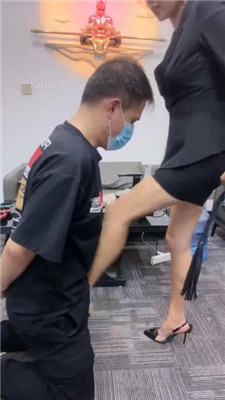 图片[11]_【Alice】高跟黑丝踩踏-鞭打骑马-坐脸窒息_绳艺库视频下载