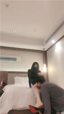 【如梦】车模S-裸足跪舔_绳艺库视频下载