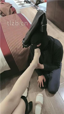 图片[15]_【心甜夫妻】跪镜子前羞辱/舔脏鞋/喝圣水/揪耳朵/转胯【完整版】_绳艺库视频下载