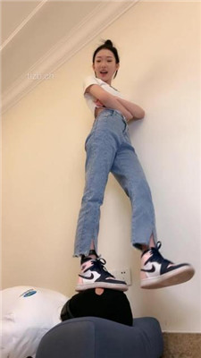 图片[5]_【文文sama】AJ全体重踩脸/内裤套头_绳艺库视频下载