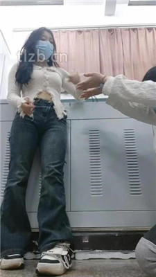 图片[14]_【爱可呀】教室开发素人S-母畜-跪舔多人多双脏鞋_绳艺库视频下载