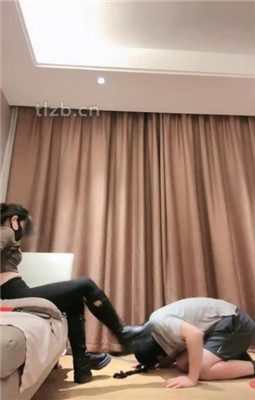 图片[17]_【不期而遇】恋臀爱好者-长筒靴艺术踢踩跺/磕头认错_绳艺库视频下载