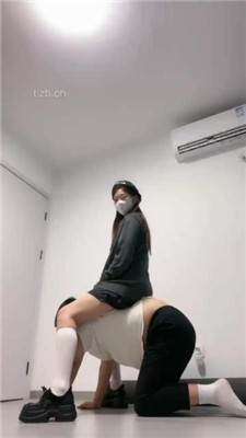 图片[7]_【樱子大人】狗舌头擦鞋器-鞋耳光/踩狗爪/全体重踩踏/鞭打_绳艺库视频下载