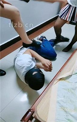 【广东迪迪】双S-偷舔主人的jio被暴打【完整版】_绳艺库视频下载