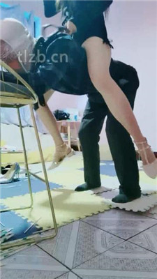 图片[17]_【软糖】长靴S-筷子+各种鞋子踩踏_绳艺库视频下载