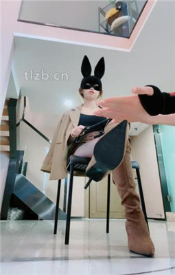 图片[4]_【陈莹斯】嘴叼高跟/人体衣架/骑马爬行/碾压踩狗爪_绳艺库视频下载