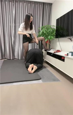 图片[2]_【冰夏女王】黑丝高跟诱惑/转胯_绳艺库视频下载