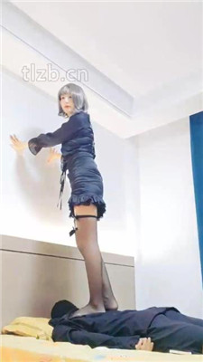 【沉鱼圣上】短靴黑丝踩脚垫/提档/虐乳/sp打手心_绳艺库视频下载