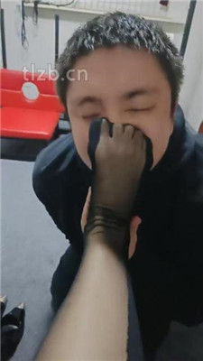 图片[18]_【昭玥】黑丝美腿小姐姐-骑马鞭打-吃丝袜_绳艺库视频下载