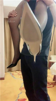 图片[3]_【蜜蜜骑士】高跟黑丝踩踏-骑马骑脖_绳艺库视频下载