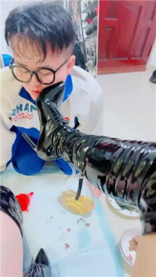 图片[11]_【甜心教主】吃不完圣水浓痰泡饭就挨打_绳艺库视频下载