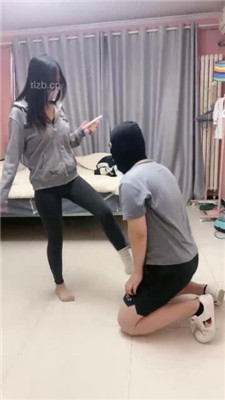 图片[2]_【金桔小主】夜跑后小白鞋白袜踩虐暴打【下】_绳艺库视频下载