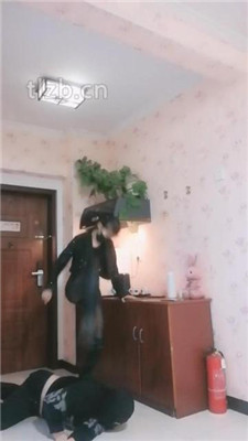 图片[18]_【美娜格格】长靴黑丝S-转胯爬行/超艺术踢踹/腿绞_绳艺库视频下载