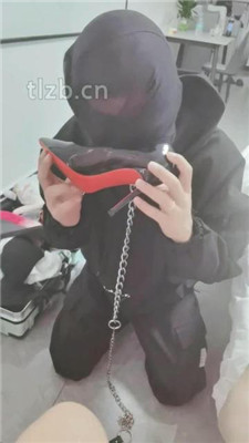 图片[6]_【艳奶奶】舔脚舔鞋口水恋足调_绳艺库视频下载