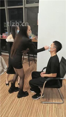 图片[3]_【舞池大人】喝姐妹驯服bt邻居_绳艺库视频下载