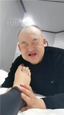 图片[10]_【冷御女王】老头迷恋女儿的裸足_绳艺库视频下载