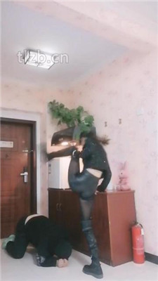 图片[16]_【美娜格格】长靴黑丝S-转胯爬行/超艺术踢踹/腿绞_绳艺库视频下载