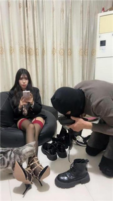 图片[2]_【苏西】物化人体擦鞋器_绳艺库视频下载