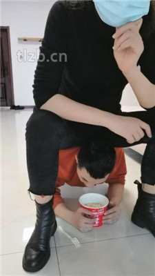 图片[15]_【凌儿女神】原味泡面/舔脏靴底/闻黑棉袜/提档_绳艺库视频下载