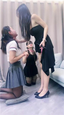 图片[2]_【北京嘟嘟】双母畜-奴下奴-对着鞋袜脚发骚【上】_绳艺库视频下载