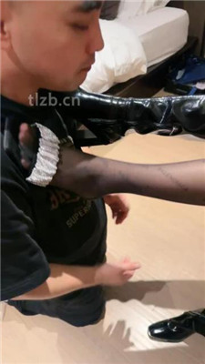 图片[17]_【jenn】甘愿做情侣脚下的下贱绿帽奴【下】_绳艺库视频下载